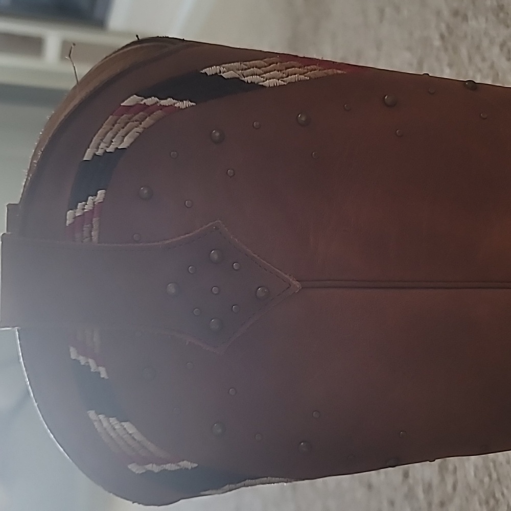 Boots - Picture 3 of 10